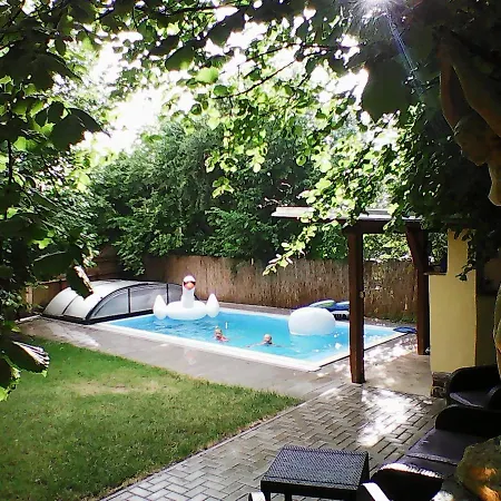 Pensjonat U Zlate Brany Cesky Raj Wellness 4*